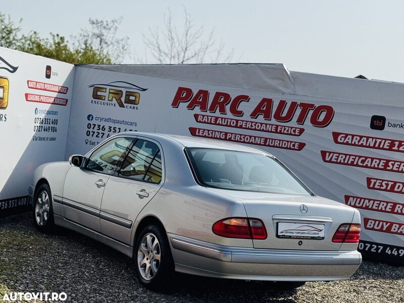Mercedes-Benz E 240