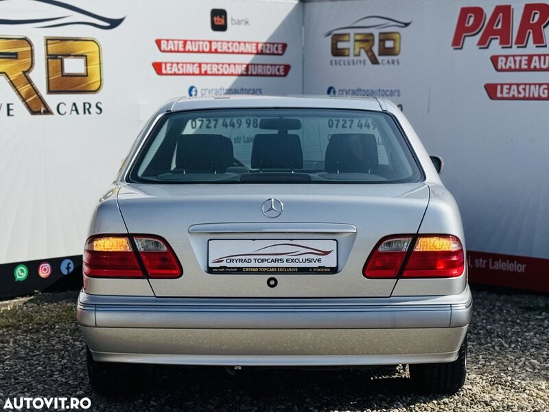 Mercedes-Benz E 240